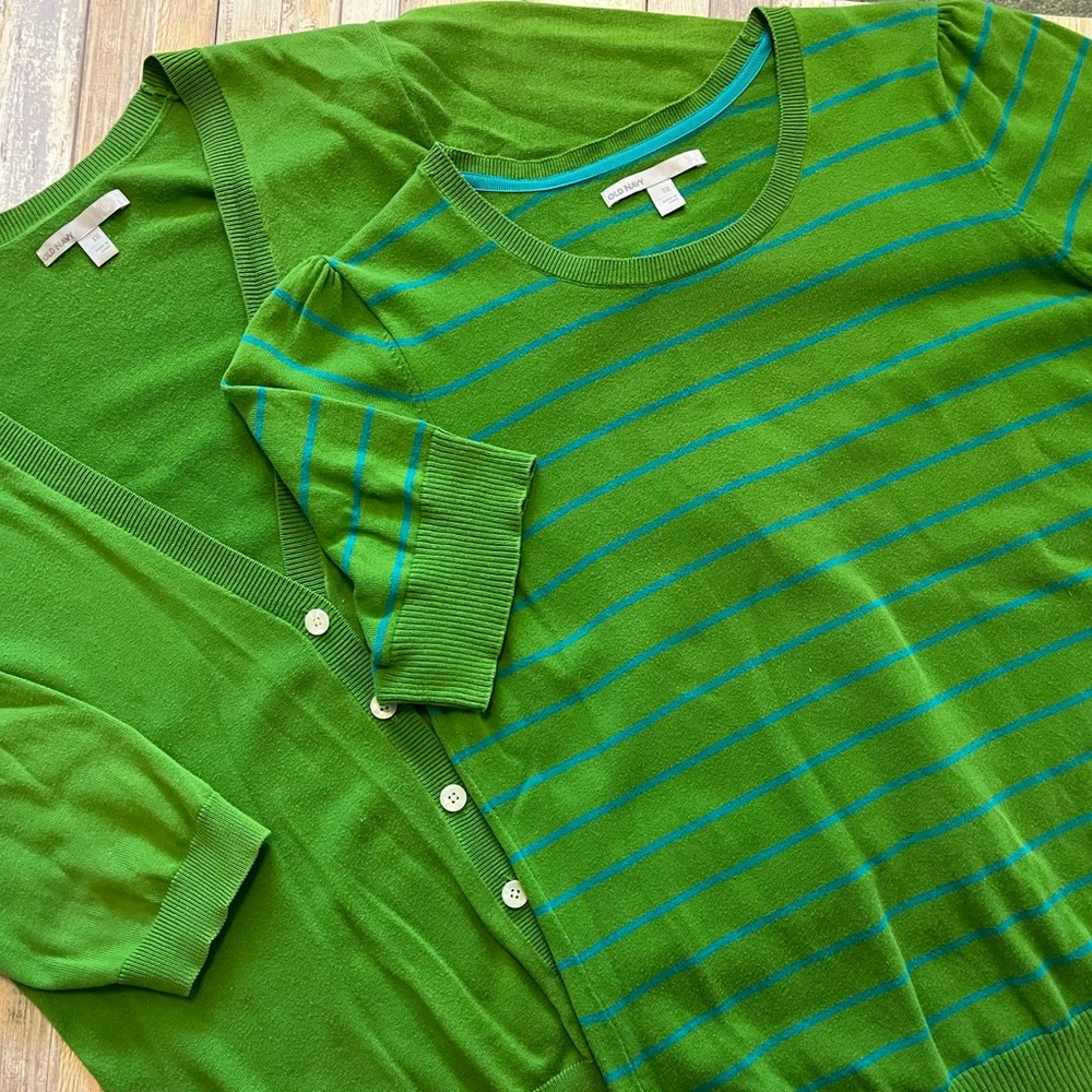LAST CHANCE!!! Old Navy Sweater set. Sz XXL.